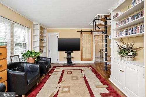 848 Riverside Ave, Trenton NJ 08618-5318 exterior