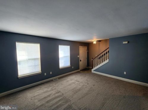 127 Buckley Dr, Harrisburg, PA 17112-2678