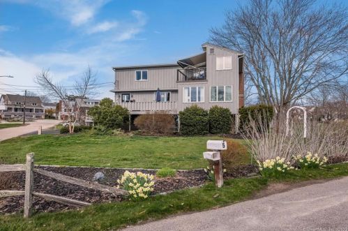 5 Charles St, Stonington, CT 06378-3009
