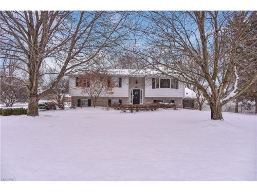 914 Fairfield Ave, Columbiana, OH 44408-1658