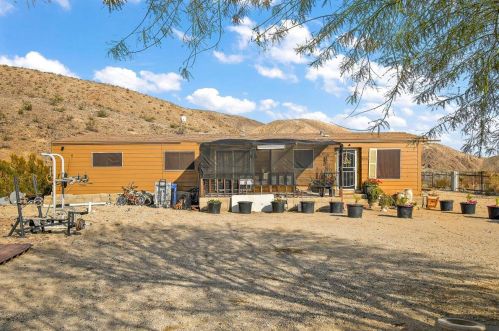 73420 18th Ave, Desert Hot Springs CA  92241-7844 exterior