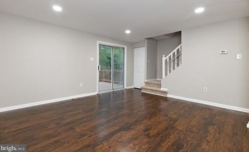 1929 Pohick Creek Ct, Woodbridge, VA 22192-2452
