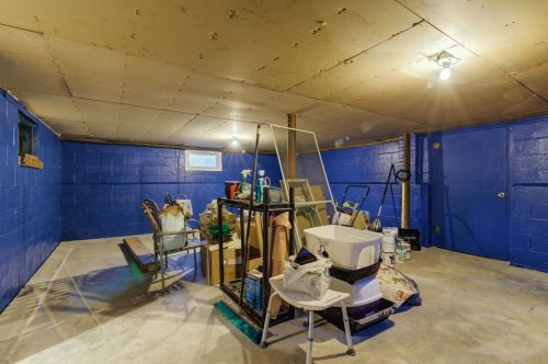 79 56th St, Bayonne NJ  07002-3315 exterior