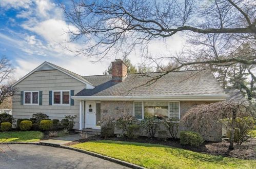 4 Crossway, Rye Brook, NY 10573-1146