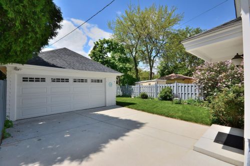 1517 52, Milwaukee WI 53214-5322 exterior