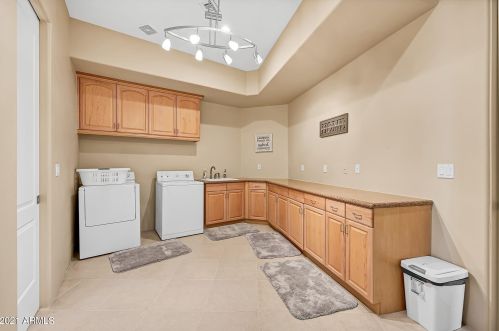 37316 29 Ave, Phoenix AZ 85086-0556 exterior