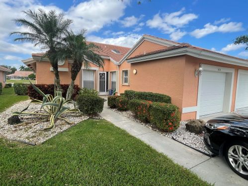 5655 Royal Lake Cir, Boynton Beach, FL 33437-5604