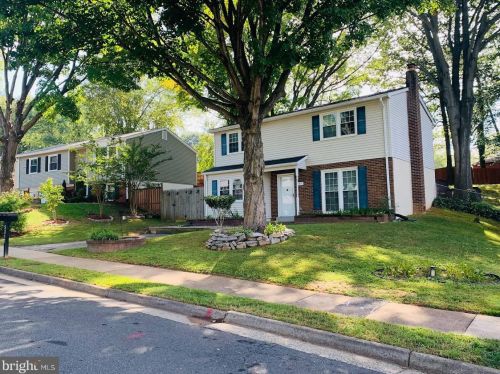 5317 Macwood Dr, Woodbridge, VA 22193-4438