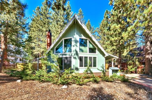 1394 Matheson Dr, South Lake Tahoe CA  96150-8014 exterior