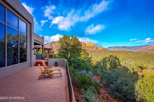 215 Calle Francesca, Sedona AZ 86336-4761 exterior