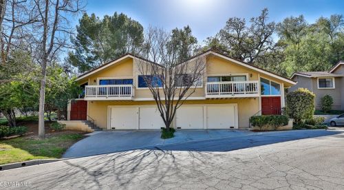 417 Vista Dorado Ln, Calabasas, CA 91377-3721