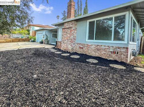 4224 Scenic Ave, West Pittsburg CA  94565-6036 exterior