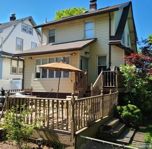 54 Hackensack Ave, Ridgefield Park NJ  07660-1328 exterior