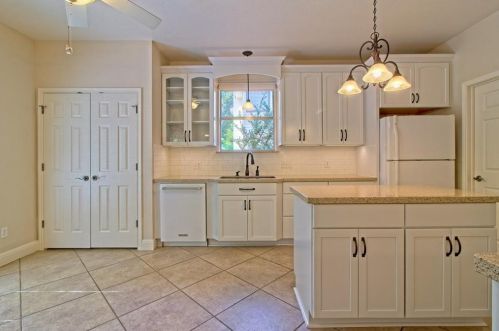 301 Derby Ln, Georgetown TX  78626-6323 exterior