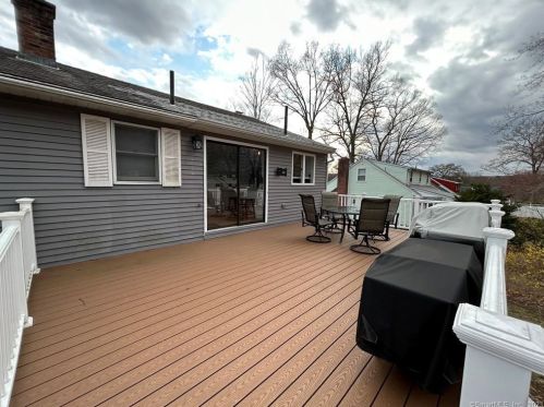 36 Debra Ln, Bristol CT  06010-2724 exterior