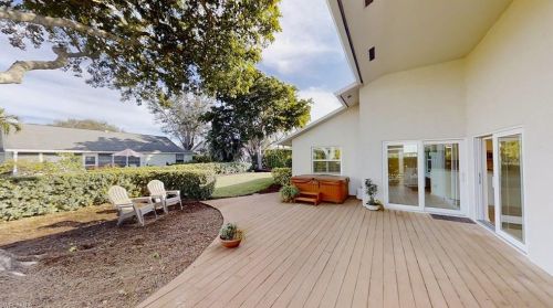 10088 Boca Cir, Naples, FL 34109-7319