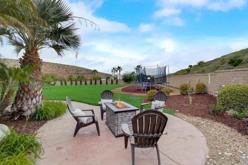 5391 Evening Sky Dr, Simi Valley CA  93063-5744 exterior