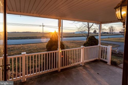 5464 Summit Bridge Rd, Blackbird, DE 19734-9605