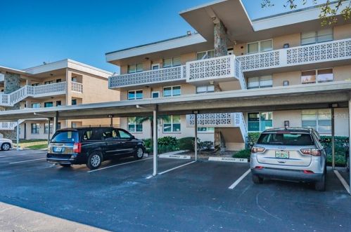5095 Bay St, Saint Petersburg, FL 33703-4093