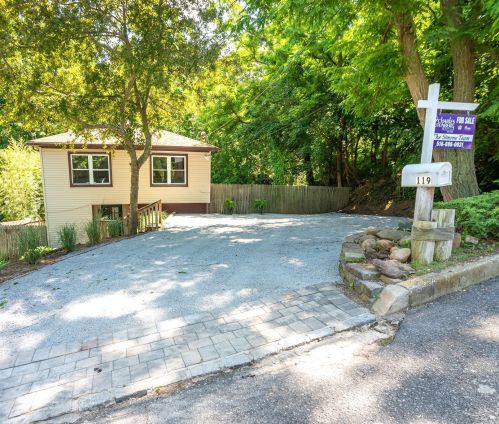 119 Walnut Rd, San Remo, NY 11754-2426