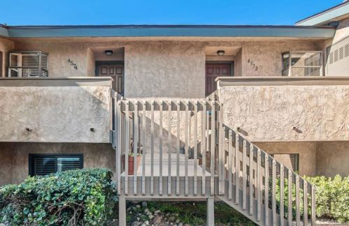 4572 Point Loma Blvd, San Diego, CA 92107-1240
