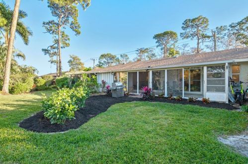 62 Glades Blvd, Naples FL  34112-5051 exterior