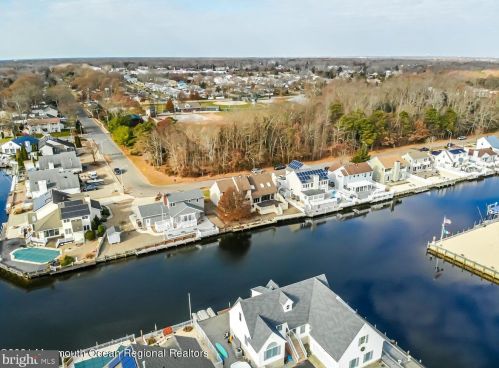 74 Moorage Ave, Berkeley Township NJ 08721-1836 exterior