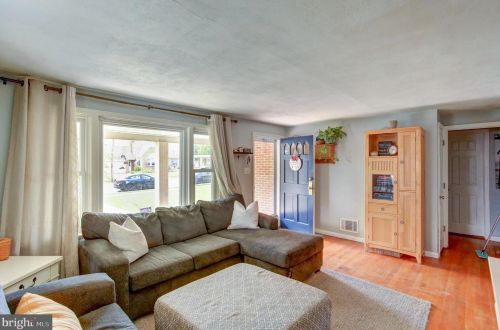 5 Lee St, Hanover PA  17331-1923 exterior