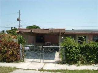10705 224th St, Miami, FL 33170-6562