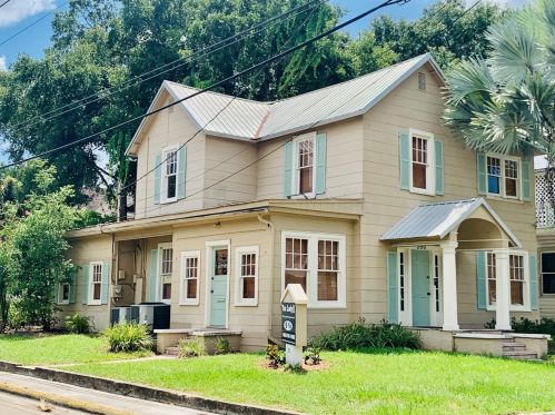 200 Wisconsin Ave, Deland, FL 32720-4235