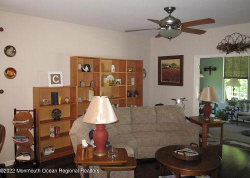 20 Plymouth Ct, Jackson Twp NJ  08527-6415 exterior