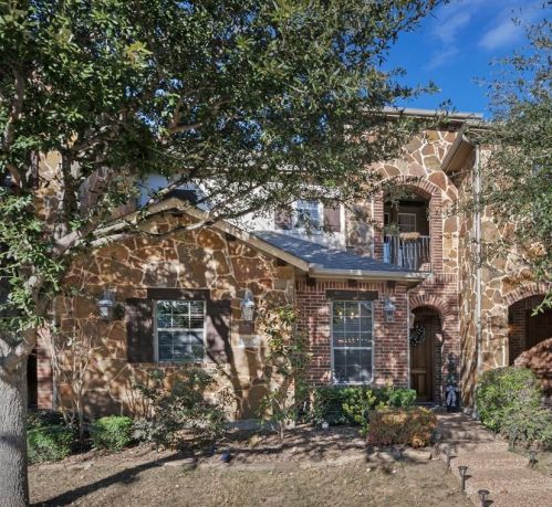 1967 Luther Rd, Irving, TX 75063-3938