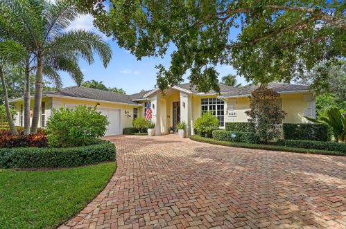 425 12th St, Delray Beach, FL 33444-2975
