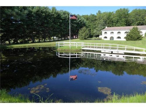 1045 Griggy Rd, Mogadore, OH 44260-8800