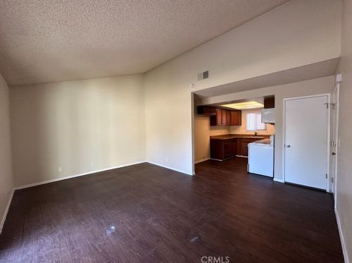 44840 Hanstead Ave, Lancaster CA  93535-2739 exterior
