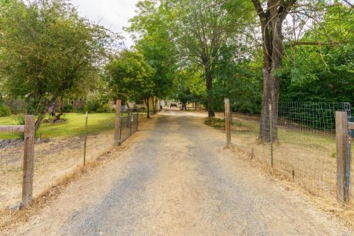 2178 Burbank Ave, Santa Rosa, CA 95407-7117
