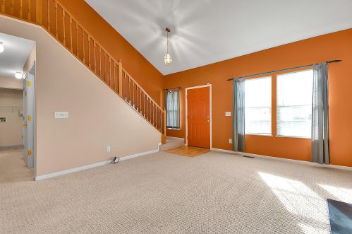 643 Keltonhurst Dr, Pataskala OH 43062-7363 exterior