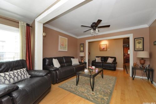 13263 Metropolitan Ave, Jamaica, NY 11418-1949
