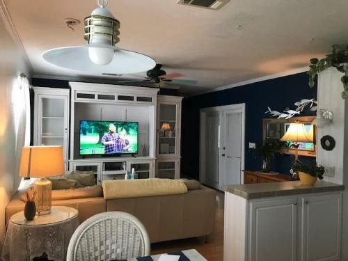 7341 43rd Ter, West Palm Beach, FL 33404-3916