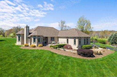 67 Lake Rd, Salisbury Mills, NY 12577-5002