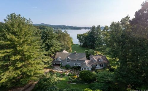 165 Interlaken Rd, Lakeville, CT 06039-2102