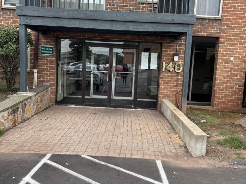 140 Kane St, Hartford CT  06119-2111 exterior
