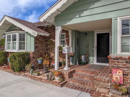 1205 Eckerman Ave, West Covina, CA 91790-1821