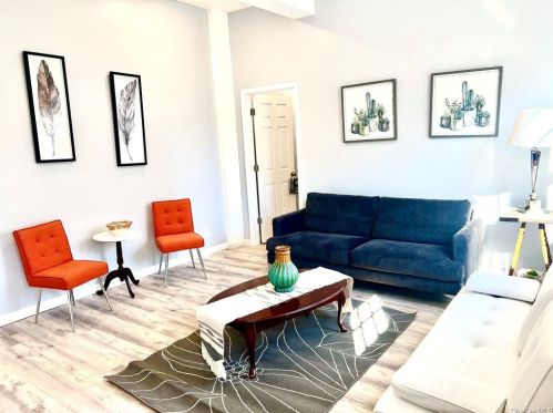 22 Prince St, Middletown NY  10940-3948 exterior