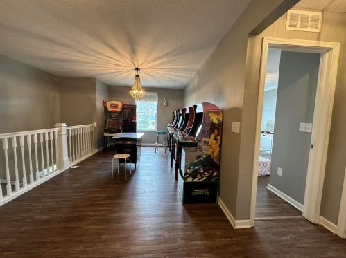 3938 Snowshoe Ave, Darbydale OH  43123-1198 exterior