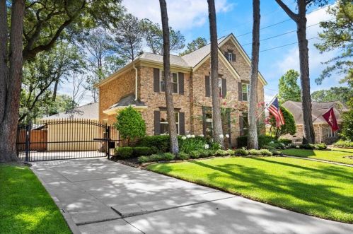 16826 Avenfield Rd, Tomball, TX 77377-9040