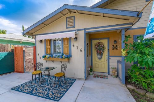 616 Q St, Rio Linda CA  95673-1427 exterior