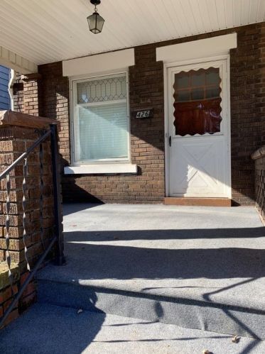 424 Cedar Ave, Hermitage, PA 16146-2612
