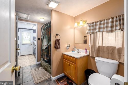 1654 Readus Rd, Edinburg VA  22824-2935 exterior