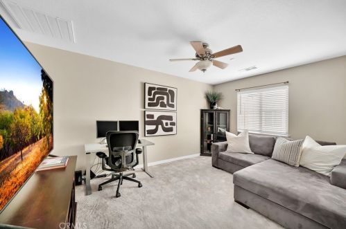 427 Linden Dr, Orange CA  92865-5006 exterior